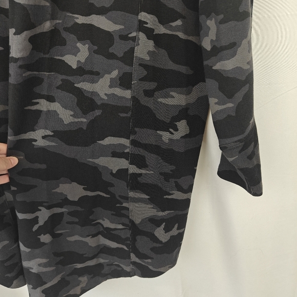 Athleta Plus Size Casual Balance Camo Lux Black Mini Dress 1X - Picture 12 of 13